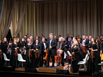 Симфонический оркестр и акдемический хор Белгородской филармонии