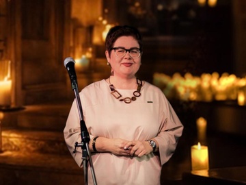 Поэтический моноспектакль «Путь Женщины»