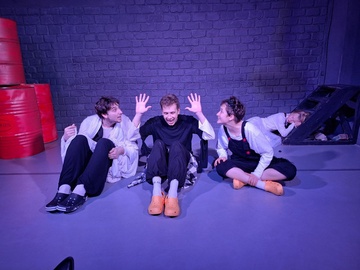 У ковчега ровно в восемь