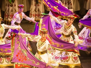 Народы Кубани, танцуйте с нами. Концерт ГКАТ и П "Кубанская казачья вольница"