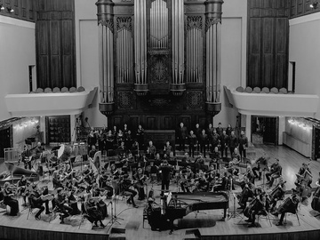 Оркестр CAGMO. Рок-симфония при свечах