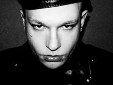 huzzy b