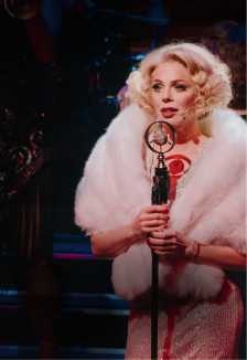 В джазе только девушки