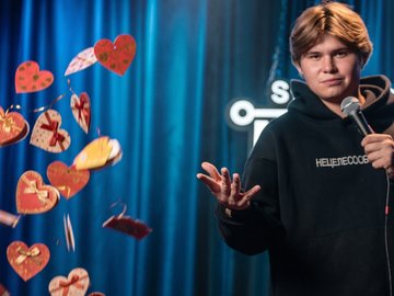Love Stand-up Show